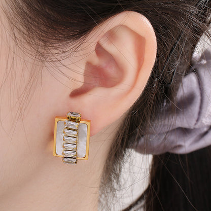 Pretty Lady Stud Earrings